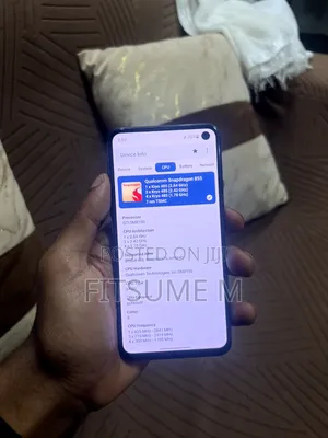 New Samsung Galaxy S10e 128 GB Blue