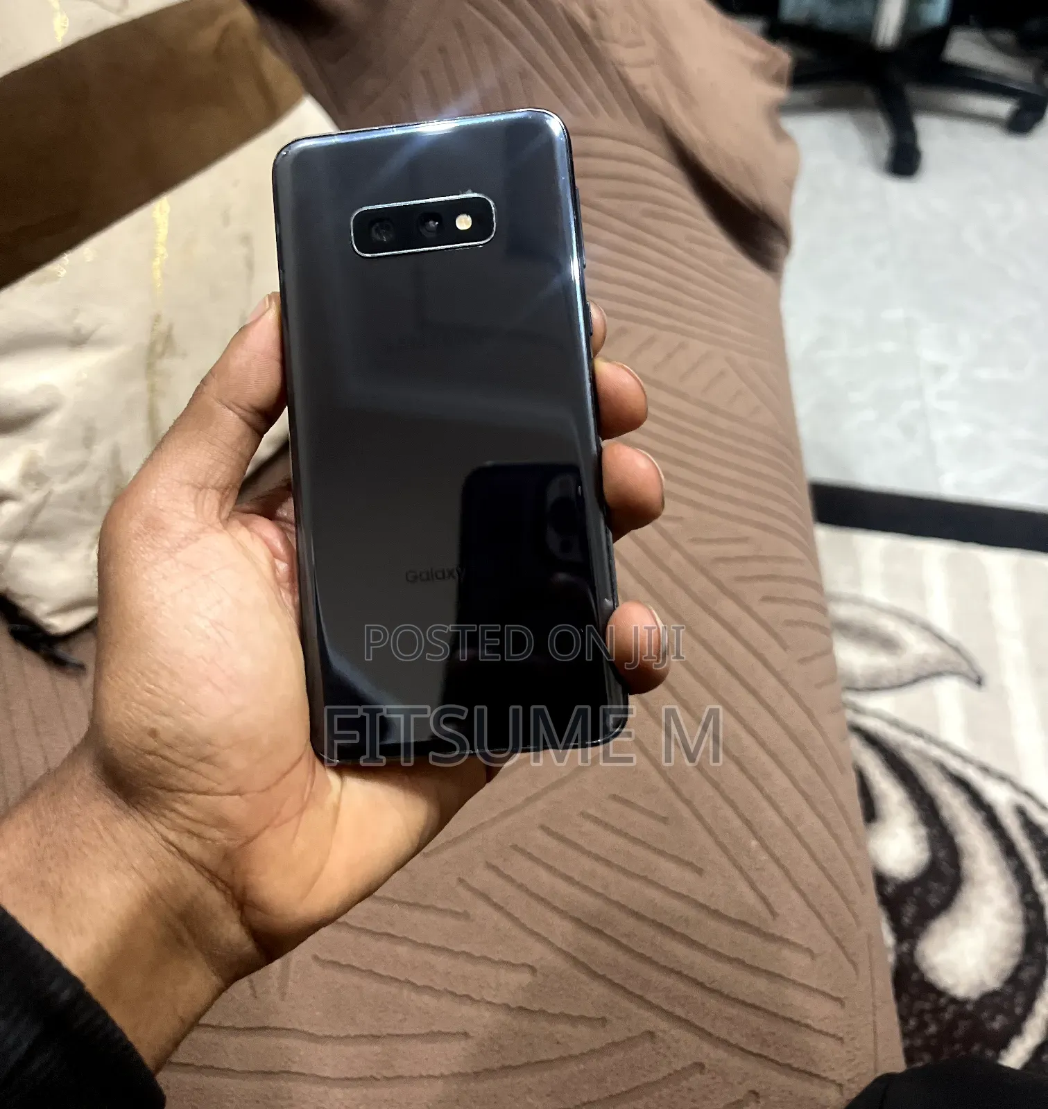 New Samsung Galaxy S10e 128 GB Blue