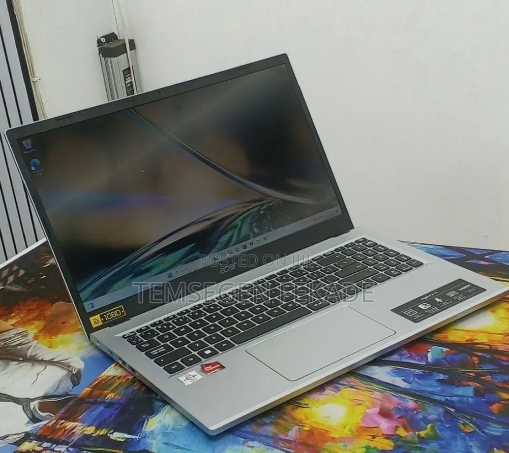 New Laptop Acer Aspire 3 8GB AMD SSD 256GB