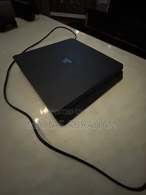 PS4 Slim With 1 Joystick