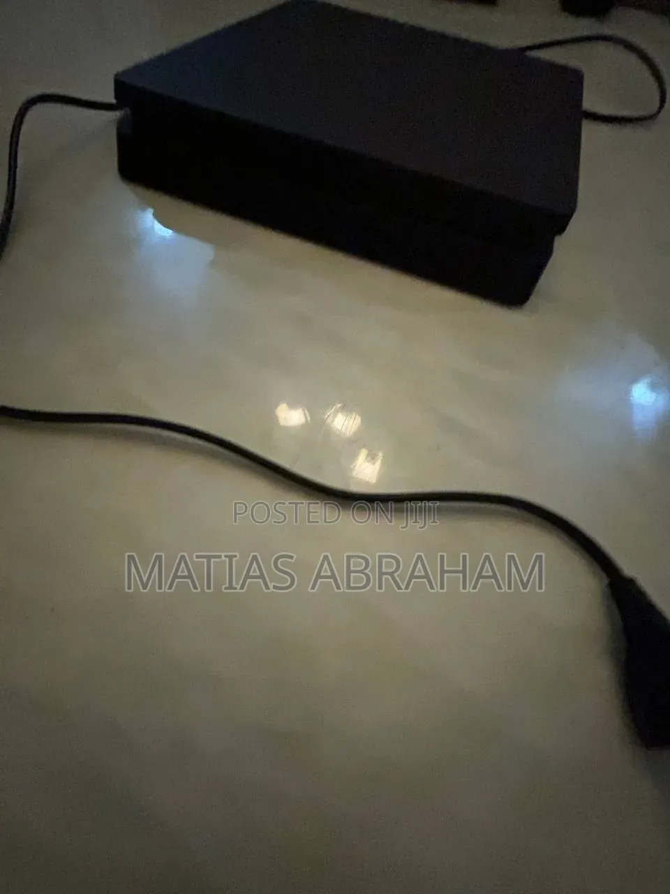 PS4 Slim With 1 Joystick
