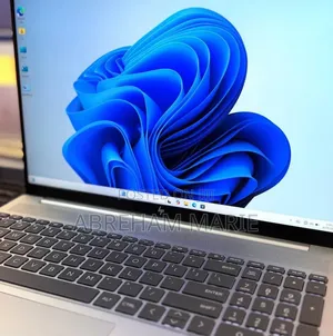 New Laptop HP Pavilion 15 16GB Intel Core Ultra 7 SSD 1T