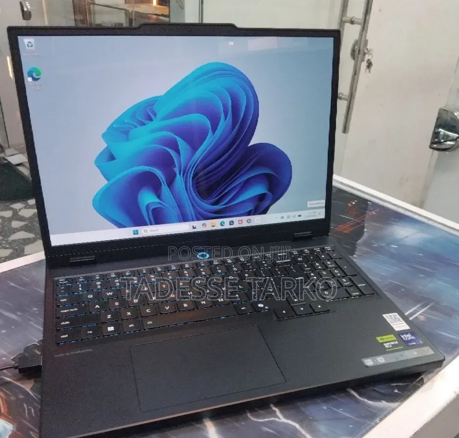 New Laptop Lenovo Legion 5 32GB Intel Core Ultra 7 SSD 1T