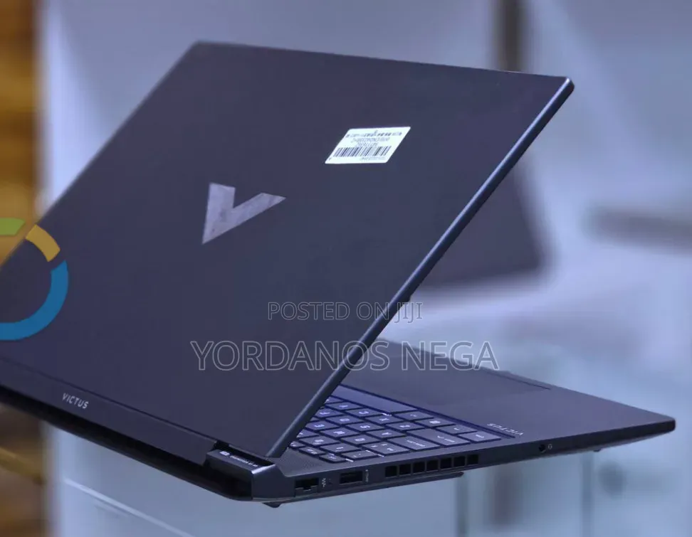 New Laptop HP Victus 16 16GB Intel Core i7 SSD 512GB