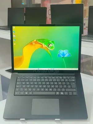 New Laptop HP ZBook Firefly 14 G7 16GB Intel Core i7 SSD 512GB