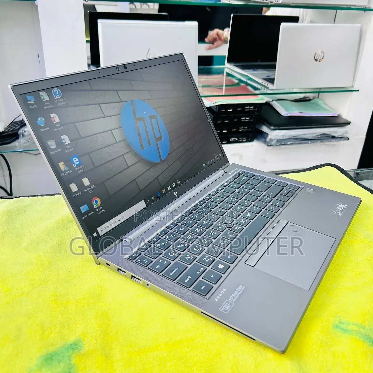 New Laptop HP ZBook Firefly 14 G7 16GB Intel Core i7 SSD 512GB