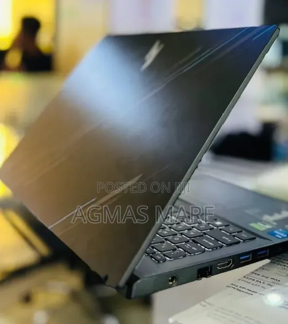 New Laptop Acer Nitro V 15 16GB Intel Core i7 SSD 512GB