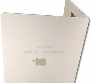 New Laptop Apple MacBook Air 2022 M2 8GB AMD A8 SSD 512GB