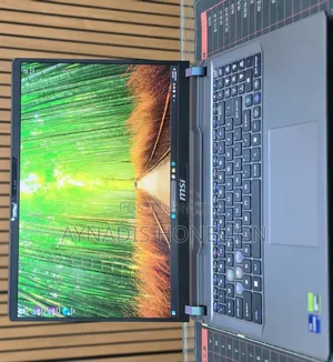 New Laptop MSI Vector GP68 HX 13V 32GB Intel Core i9 SSD 1T