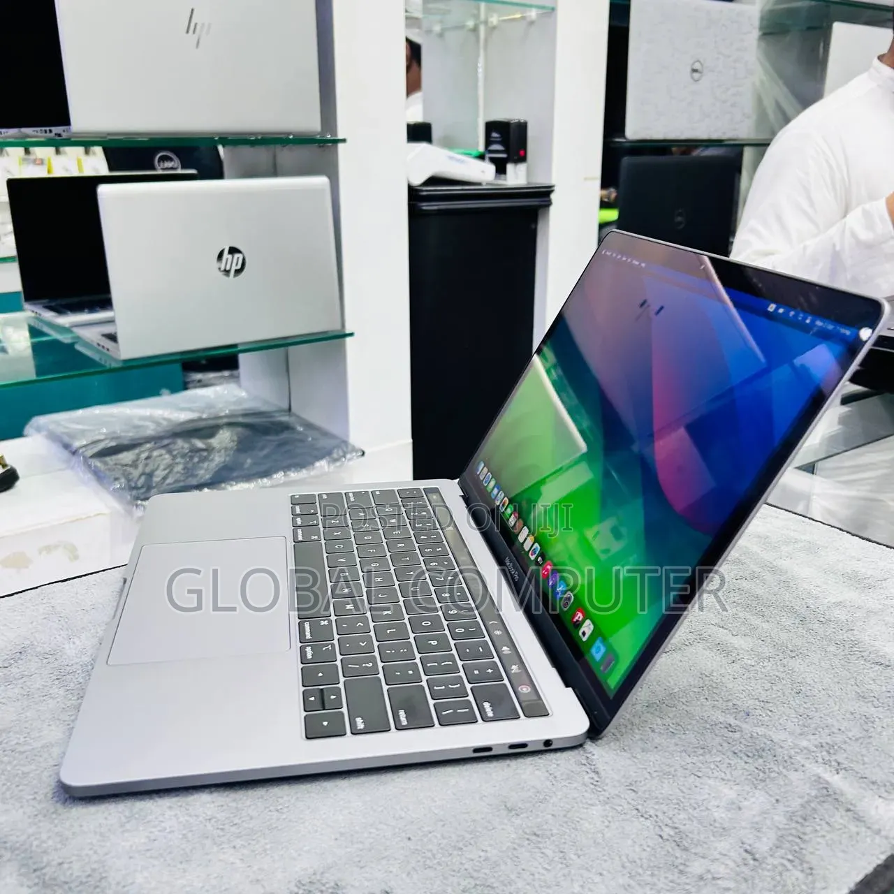 New Laptop Apple MacBook Pro 2021 M1 Max 64GB Apple M1 Max SSD 1T
