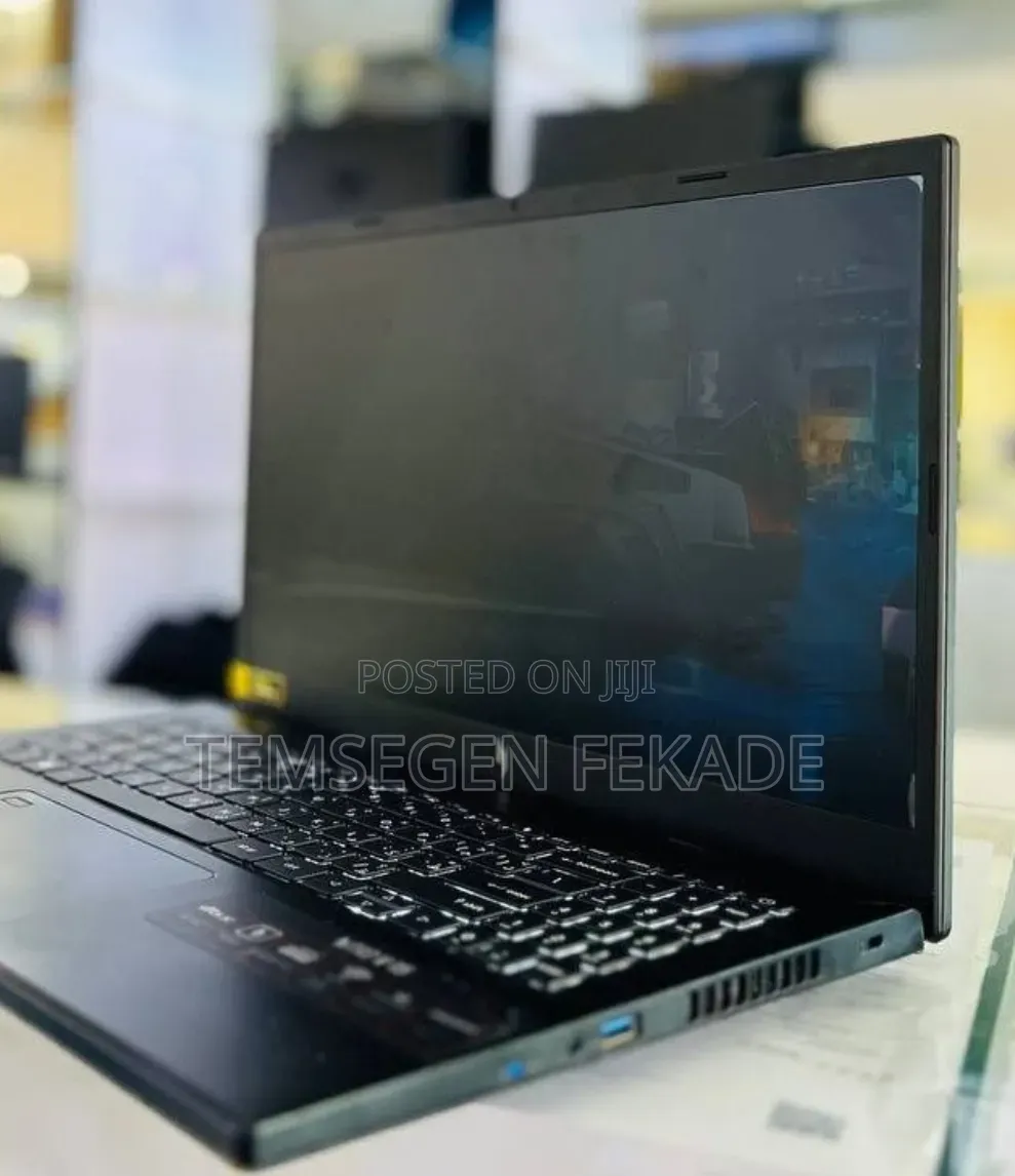 New Laptop Acer Nitro V 15 16GB Intel Core i7 SSD 512GB