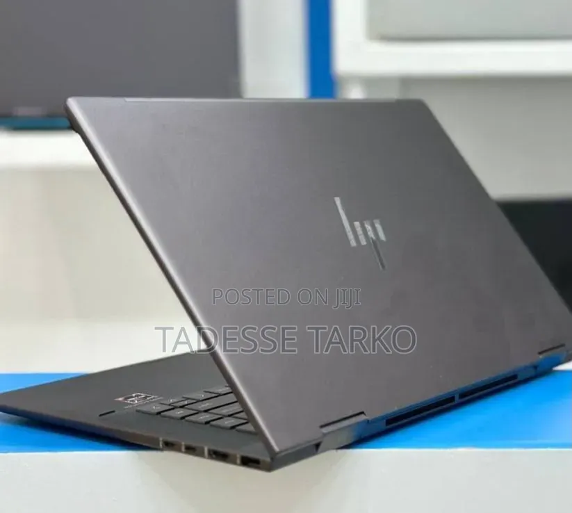 New Laptop HP Envy x360 8GB AMD Ryzen 5 SSD 1T
