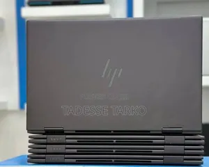New Laptop HP Envy x360 8GB AMD Ryzen 5 SSD 1T