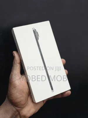 New Apple iPhone 17e 256 GB