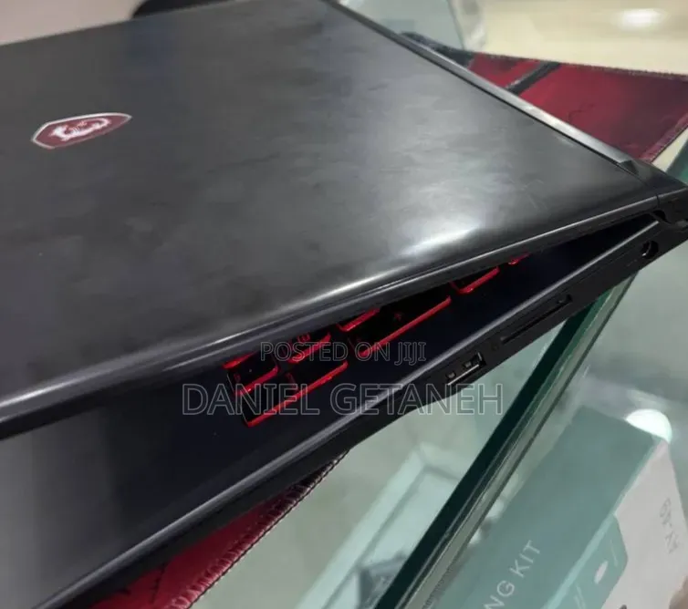 New Laptop MSI 16GB Intel Core i5 SSD 256GB