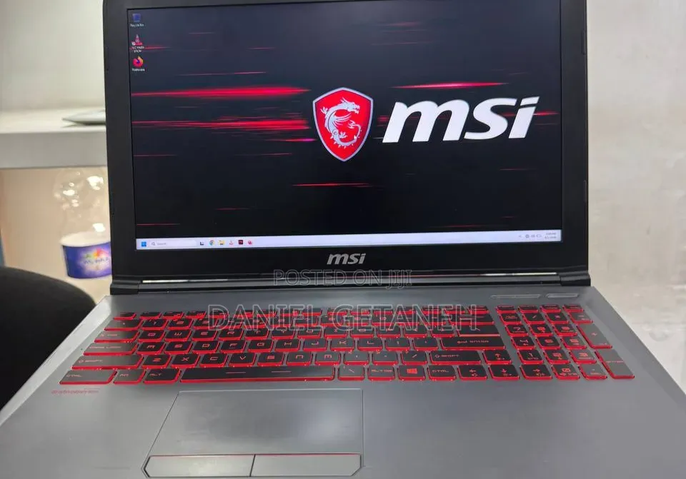 New Laptop MSI 16GB Intel Core i5 SSD 256GB