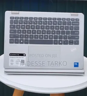 New Laptop HP OmniBook 5 14" 16GB Intel Core 7 SSD 512GB