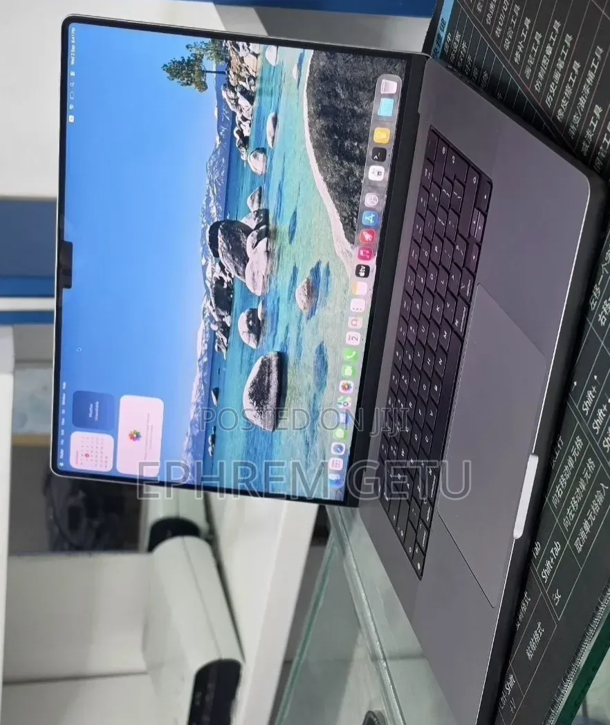 New Laptop Apple MacBook Pro 2021 M1 32GB Apple M1 Pro SSD 512GB