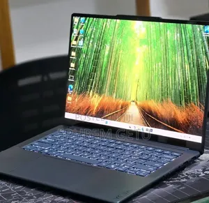 New Laptop Lenovo Yoga Slim 7 16GB AMD Ryzen SSD 1T