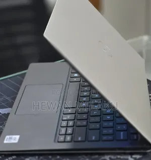 New Laptop Dell XPS 13 16GB Intel Core i7 SSD 512GB