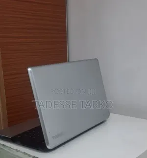 New Laptop Toshiba 8GB Intel Core 3 HDD 500GB