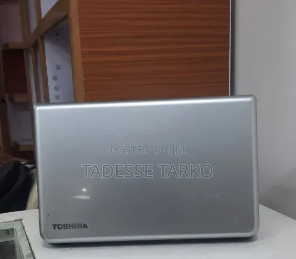 New Laptop Toshiba 8GB Intel Core 3 HDD 500GB