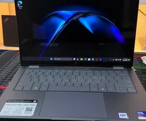 New Laptop HP OmniBook Ultra Flip 14" 24GB Intel Core Ultra 7 SSD 512GB