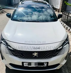 Peugeot 5008 2021 White