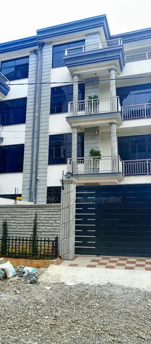 Furnished 10bdrm Townhouse/Terrace in አያት አካባቢ, Yeka for sale