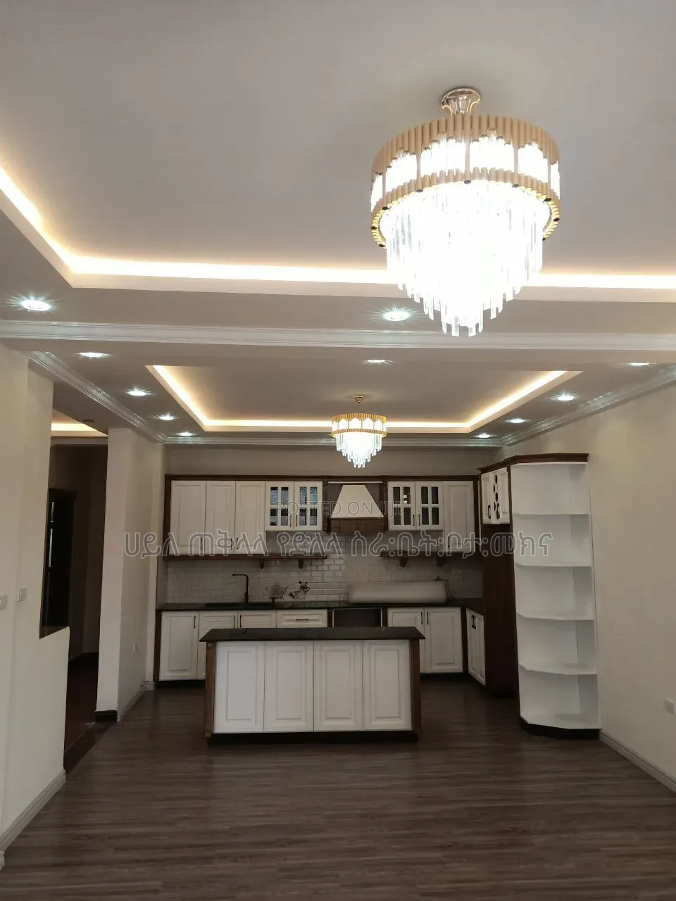 Furnished 10bdrm Townhouse/Terrace in አያት አካባቢ, Yeka for sale