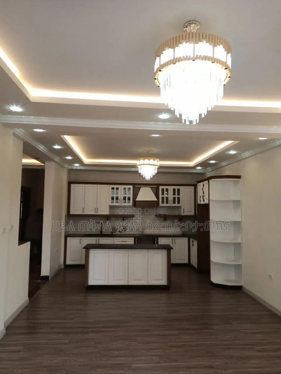 Furnished 10bdrm Townhouse/Terrace in አያት አካባቢ, Yeka for sale