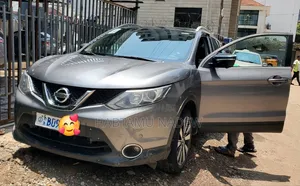 Nissan Qashqai 2017 Gray