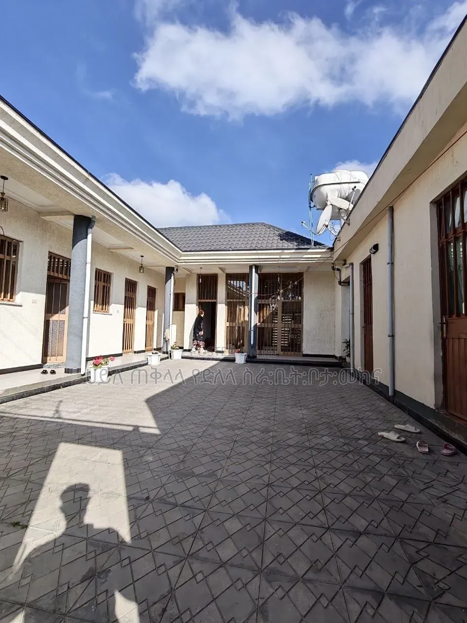 Furnished 5bdrm Villa in ለገጣፎ Mns አካቢቢ, Oromia-Finfinne for sale