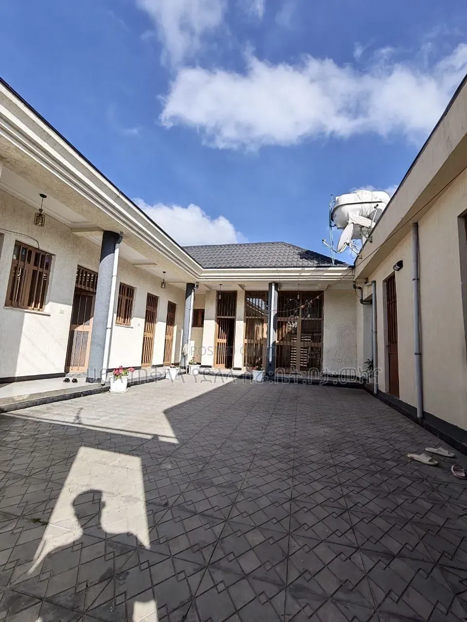 Furnished 5bdrm Villa in ለገጣፎ Mns አካቢቢ, Oromia-Finfinne for sale