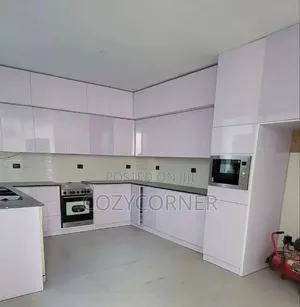 Topnotch Kitchen Cabinet Priced Per Square Meters. ኪችን ካቢኔት በካሬ የሚሰራ
