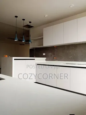 Attractive Kitchen Cabinet Priced Per Square Meters. ኪችን በካሬ