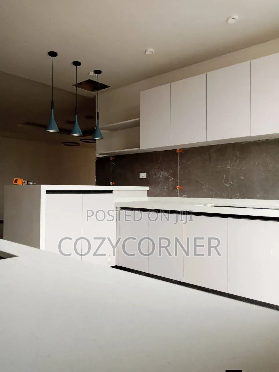 Attractive Kitchen Cabinet Priced Per Square Meters. ኪችን በካሬ