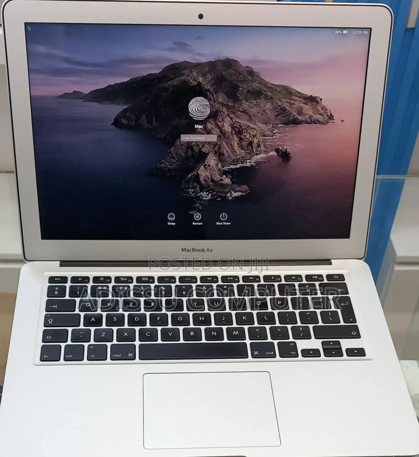 New Laptop Apple MacBook Air 2012 4GB Intel Core i5 SSD 128GB