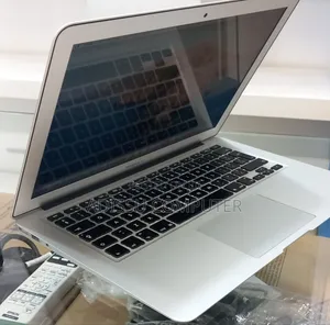 New Laptop Apple MacBook Air 2012 4GB Intel Core i5 SSD 128GB