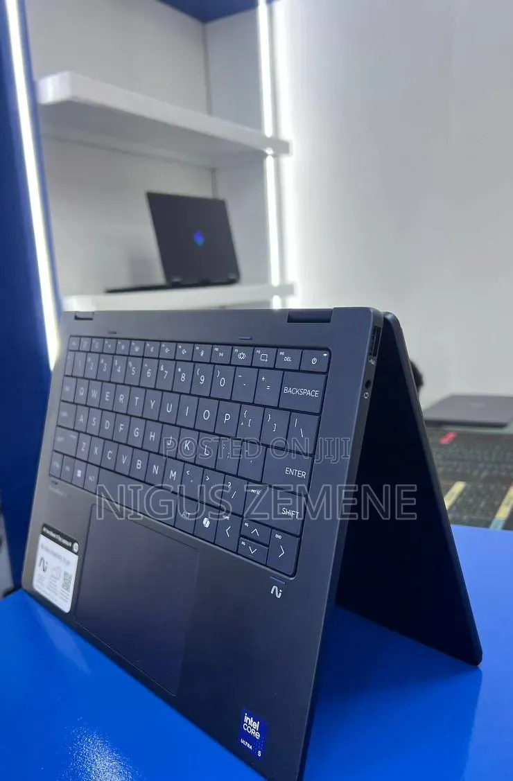 New Laptop HP OmniBook Ultra Flip 14" 16GB Intel Core Ultra 5 SSD 512GB