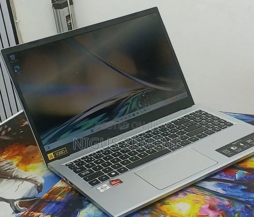 New Laptop Acer Aspire 3 8GB Intel Core i5 SSD 256GB