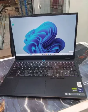New Laptop Lenovo Legion 5 32GB Intel Core Ultra 7 SSD 1T