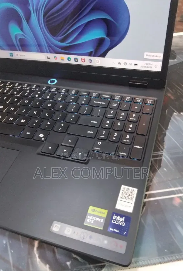 New Laptop Lenovo Legion 5 32GB Intel Core Ultra 7 SSD 1T