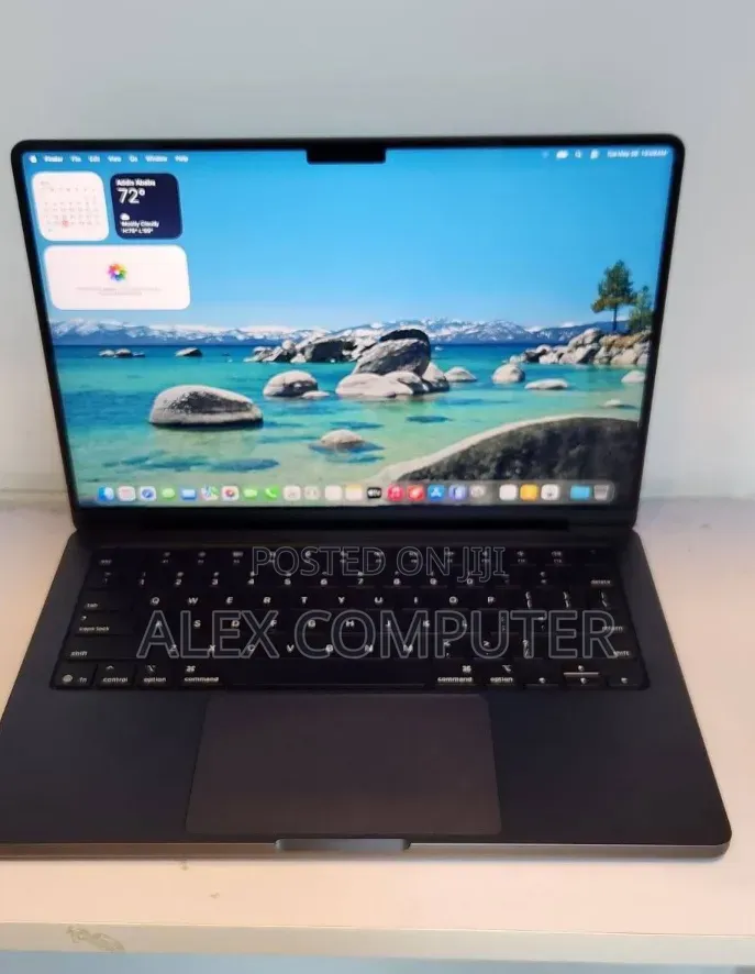 New Laptop Apple MacBook Pro 2025 M5 16GB Apple M5 SSD 512GB
