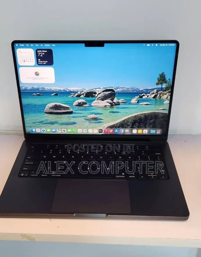 New Laptop Apple MacBook Pro 2025 M5 16GB Apple M5 SSD 512GB