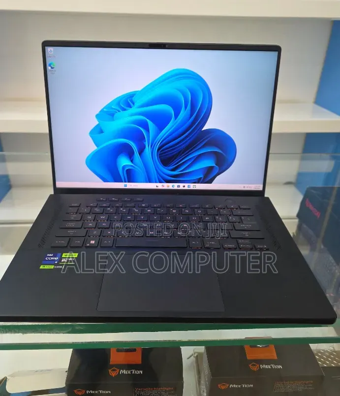 New Laptop Asus ROG Zephyrus G15 16GB Intel Core i9 SSD 1T