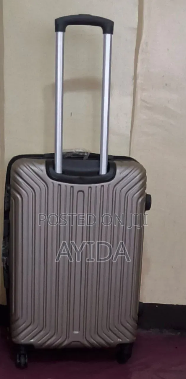Luggage/ ሻንጣ 25 KG