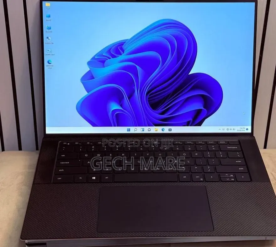 New Laptop Dell XPS 13 16GB Intel Core i7 SSD 512GB