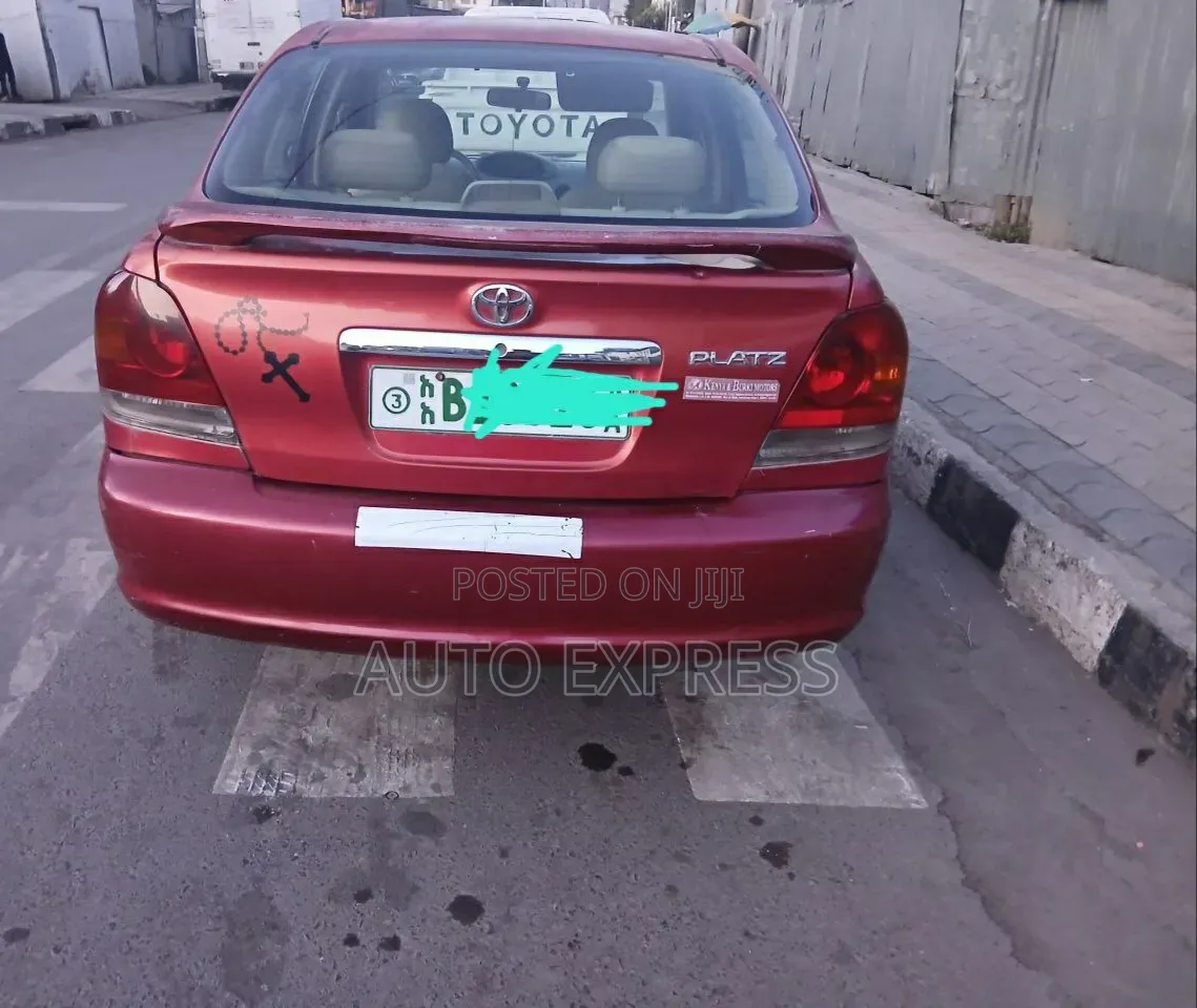 Toyota Platz 2005 Red