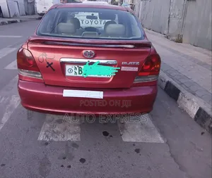 Toyota Platz 2005 Red